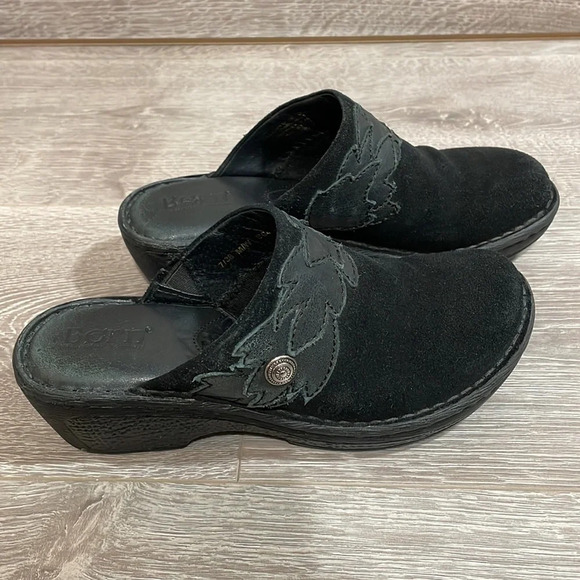 BORN Pattina Black Suede Clogs Leather Leaf Detail 7 - Picture 3 of 16